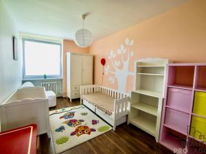 Prodej bytu 3+kk, Praha, Hlivická, 72 m2
