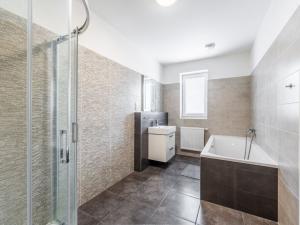 Prodej bytu 3+kk, Trhové Sviny, Za Pilou, 88 m2