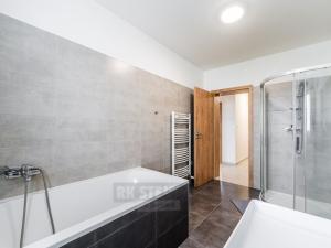 Prodej bytu 3+kk, Trhové Sviny, Za Pilou, 88 m2