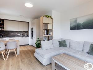 Pronájem bytu 2+kk, Praha - Záběhlice, Klapálkova, 57 m2