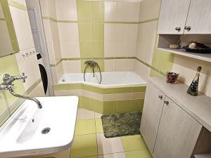 Prodej bytu 3+1, Neratovice, Dr. E. Beneše, 84 m2