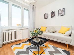 Pronájem bytu 3+kk, Praha - Hloubětín, Poděbradská, 53 m2