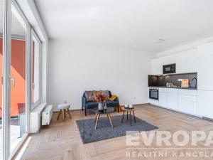Prodej bytu 1+kk, Praha - Strašnice, Názovská, 45 m2