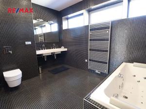 Prodej kanceláře, Tuchoměřice, Ve Zběrušce, 429 m2