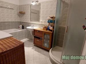 Pronájem bytu 3+kk, Praha - Libeň, Nad Okrouhlíkem, 83 m2