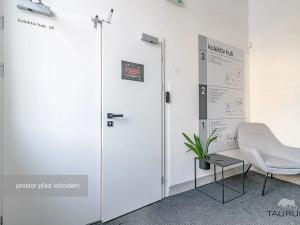 Pronájem kanceláře, Plzeň, Kopeckého sady, 22 m2