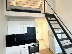 Pronájem bytu 1+kk, Praha, Poděbradská, 31 m2