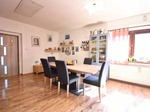 Prodej rodinného domu, Spořice, Luční, 250 m2