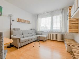 Pronájem bytu 2+kk, Praha - Libuš, Na domovině, 39 m2
