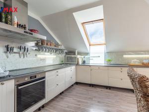 Prodej rodinného domu, Lom, Komenského, 300 m2
