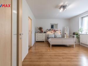 Prodej rodinného domu, Lom, Komenského, 300 m2