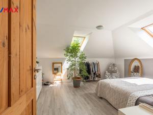 Prodej rodinného domu, Lom, Komenského, 300 m2