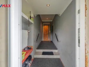 Prodej rodinného domu, Lom, Komenského, 300 m2