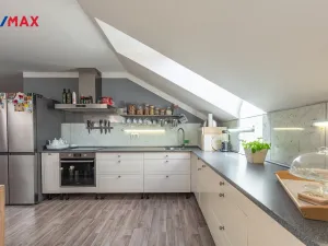 Prodej rodinného domu, Lom, Komenského, 300 m2