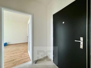 Pronájem bytu 2+kk, Kladno, Bohumila Landy, 43 m2