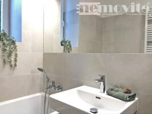Pronájem bytu 2+kk, Chrudim, V Hliníkách, 48 m2