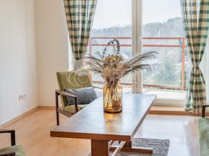 Prodej bytu 2+kk, Kamenice - Ládví, Benešovská, 54 m2