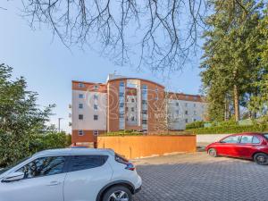 Prodej bytu 2+kk, Kamenice - Ládví, Benešovská, 54 m2