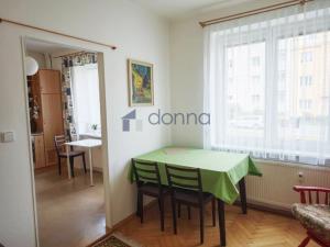 Pronájem bytu 2+1, Praha, Na Petřinách, 53 m2