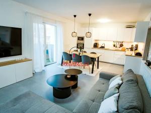 Prodej bytu 3+kk, Hořovice, U Školky, 80 m2