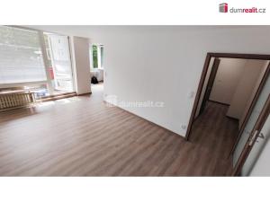Pronájem bytu 2+1, Praha - Kobylisy, Chabařovická, 67 m2