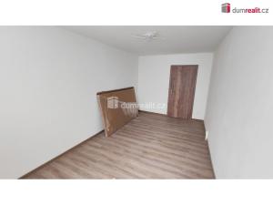 Pronájem bytu 2+1, Praha - Kobylisy, Chabařovická, 67 m2