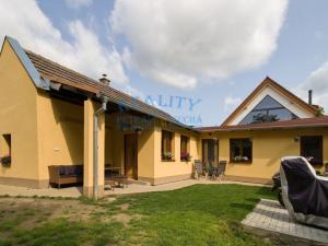 Prodej rodinného domu, Jeviněves, 90 m2