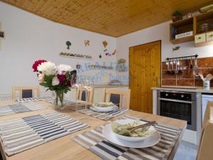 Prodej rodinného domu, Jeviněves, 90 m2