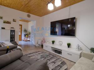 Prodej rodinného domu, Jeviněves, 90 m2