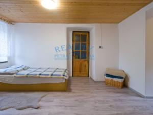 Prodej rodinného domu, Jeviněves, 90 m2