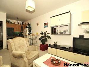 Prodej bytu 2+kk, Praha - Letňany, Zlonická, 50 m2