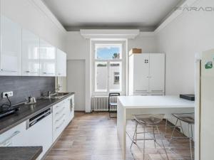 Pronájem kanceláře, Praha - Nové Město, 222 m2