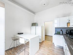 Pronájem kanceláře, Praha - Nové Město, 222 m2