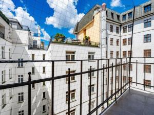 Pronájem kanceláře, Praha - Nové Město, 222 m2