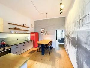 Pronájem bytu 2+1, Praha - Karlín, Vítkova, 68 m2