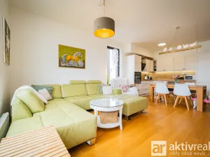 Prodej bytu 3+kk, Praha - Dolní Chabry, Poštova, 166 m2