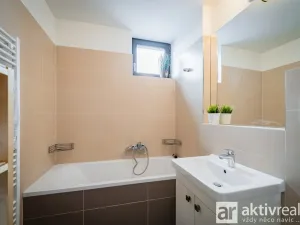 Prodej bytu 3+kk, Praha - Dolní Chabry, Poštova, 166 m2