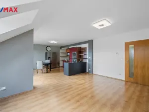 Prodej bytu 2+kk, Opatovice nad Labem, Neplachova, 100 m2