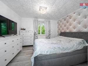Prodej rodinného domu, Vroutek, Sadová, 152 m2