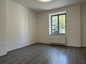 Pronájem bytu 2+kk, Praha - Vršovice, Omská, 55 m2