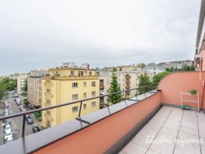 Pronájem bytu 1+1, Praha - Břevnov, Nad Kajetánkou, 46 m2