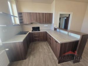 Prodej bytu 3+1, Opava - Předměstí, Stratilova, 83 m2