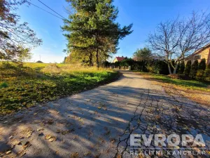 Prodej pozemku pro bydlení, Okrouhlo, 900 m2