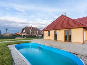 Pronájem rodinného domu, Červený Újezd, U Zvonice, 160 m2