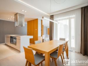 Pronájem bytu 4+kk, Praha - Karlín, Za Karlínským přístavem, 150 m2