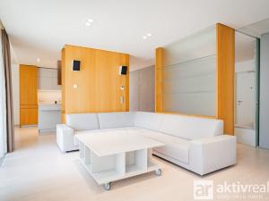 Pronájem bytu 4+kk, Praha - Karlín, Za Karlínským přístavem, 150 m2