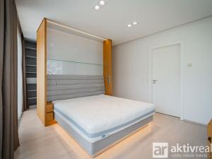 Pronájem bytu 4+kk, Praha - Karlín, Za Karlínským přístavem, 150 m2