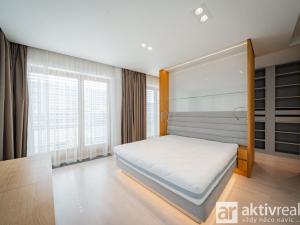 Pronájem bytu 4+kk, Praha - Karlín, Za Karlínským přístavem, 150 m2