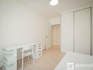 Pronájem bytu 4+kk, Praha - Karlín, Za Karlínským přístavem, 150 m2