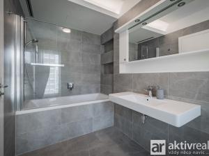 Pronájem bytu 4+kk, Praha - Karlín, Za Karlínským přístavem, 150 m2